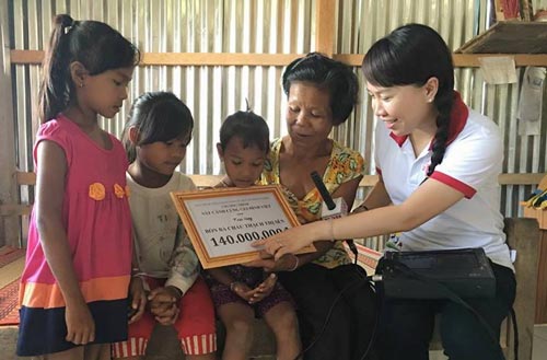 Học Bác từ những điều đơn giản nhất