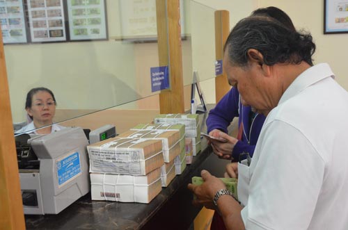 Nên giảm mục tiêu tăng trưởng GDP