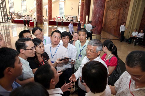 Đại biểu Quốc hội sao lại “né” báo chí!