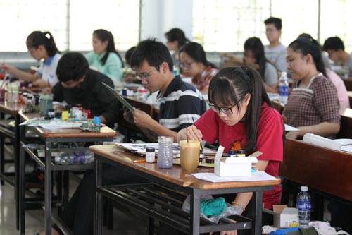 Chưa quyết bỏ điểm sàn ĐH