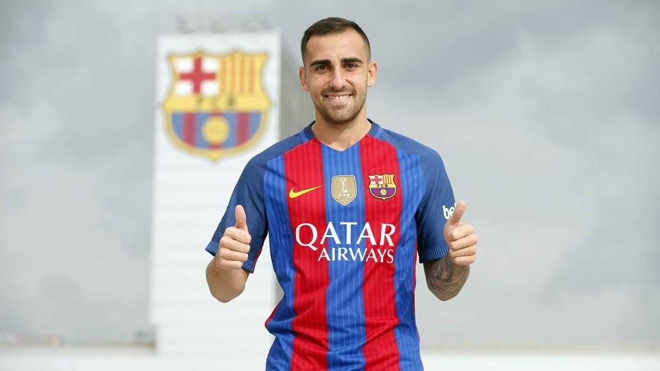 Barcelona đón tân binh vào giờ chót