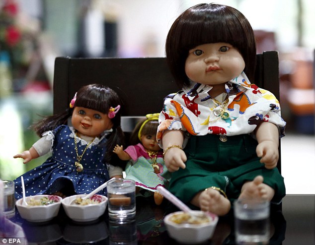 Lạ lùng hãng hàng không Thái Lan bán vé cho búp bê