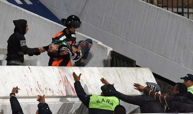 Morocco: Bạo loạn trên khán đài làm 56 người thương vong