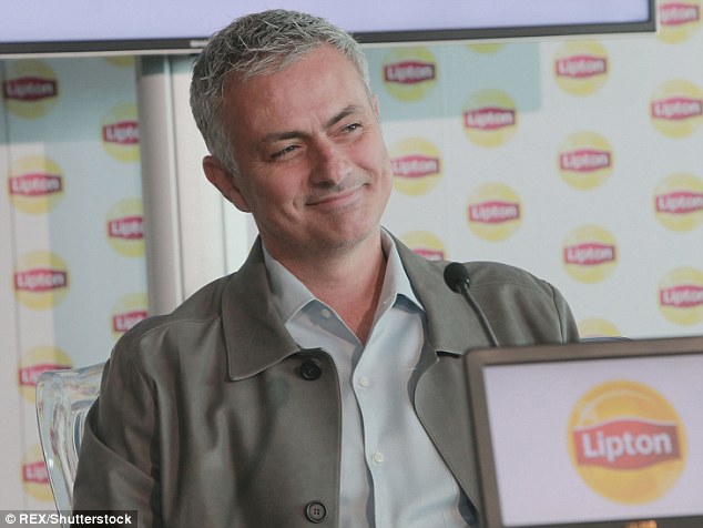 Mourinho: Có quá nhiều lời mời hấp dẫn, tôi cần thời gian suy nghĩ