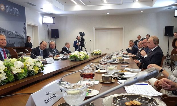 EU trừng phạt Nga thêm 6 tháng