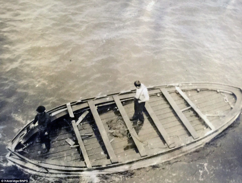 Sự thật về chiếc xuồng cứu sinh cuối cùng trên tàu Titanic