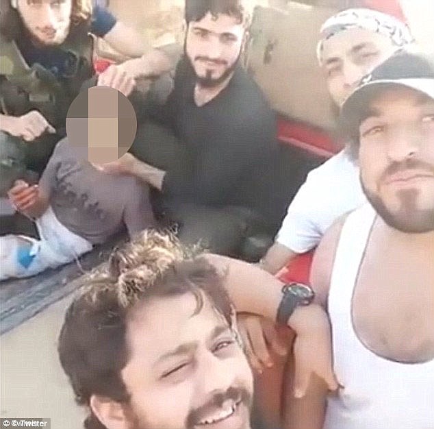 Quân nổi dậy Syria do Mỹ đỡ đầu học đòi IS
