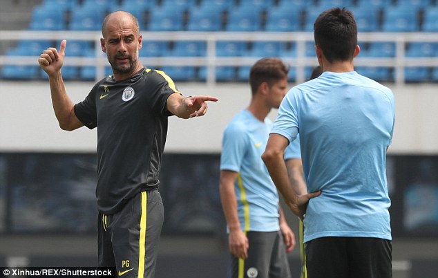 HLV Guardiola loại thẳng tay cầu thủ thừa cân