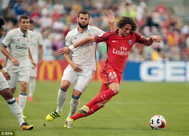 Thay cả đội hình, Real vẫn thất thủ trước PSG