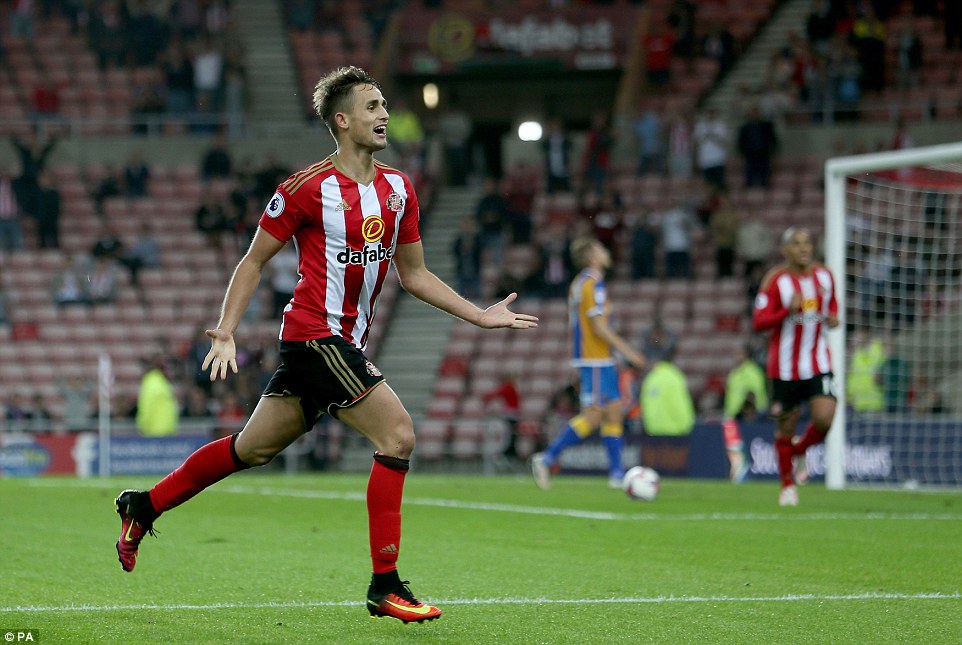 Januzaj “cứu” thầy Moyes thoát hiểm ở Cúp Liên đoàn
