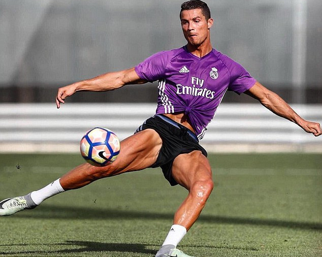 Ronaldo sẵn sàng tái xuất