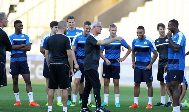 Kh&ocirc;ng kh&iacute; vui vẻ của Leicester tại Bỉ