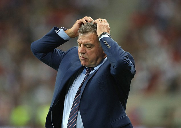 Allardyce mất ghế HLV trưởng tuyển Anh chỉ sau 1 trận