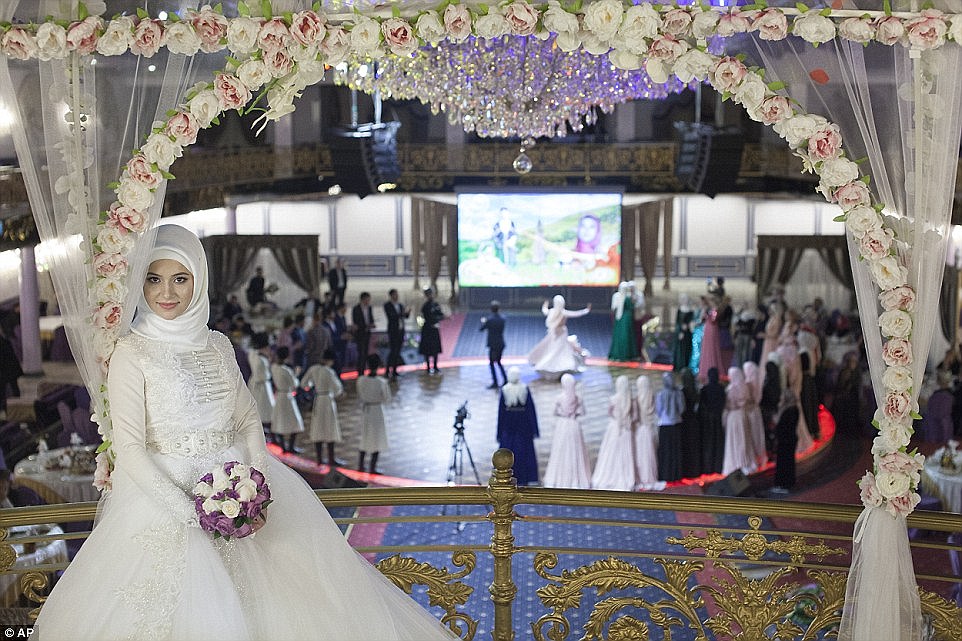 Lạ lùng “cảnh sát đám cưới” ở Chechnya