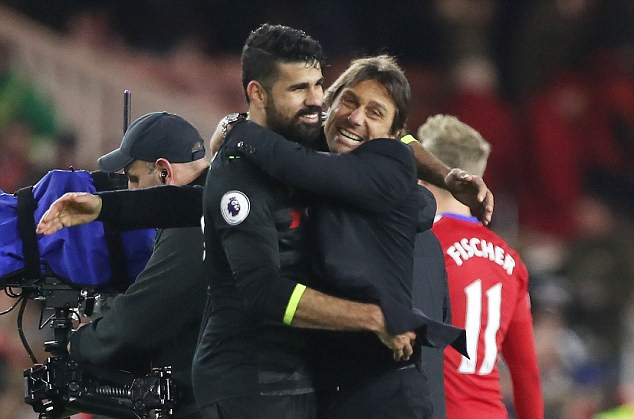 HLV Conte ăn mừng với Costa, tác giả bàn thắng duy nhất trận thắng Middlesbrough