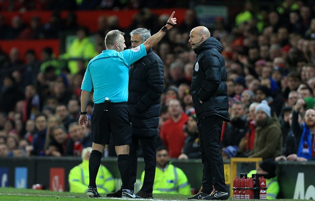 “Nên cấm chỉ đạo 6 trận đối với Mourinho”