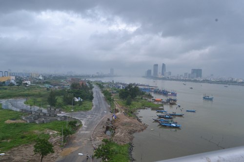 Đà Nẵng: Đất vàng dọc bờ sông Hàn tăng chóng mặt