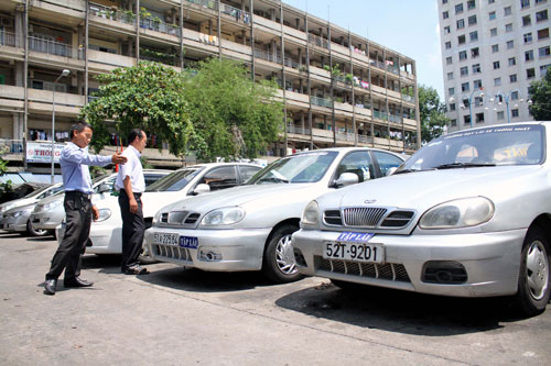 Mạnh tay triệt giấy phép con
