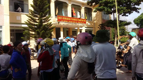 Nhập nhèm tiền hỗ trợ hạn hán