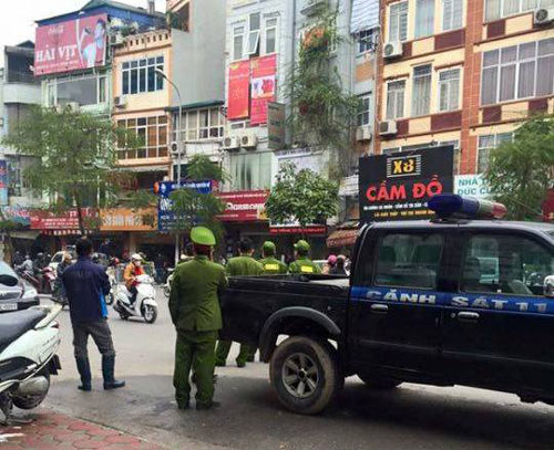 Cướp ngân hàng bất thành, 2 đối tượng tẩu thoát