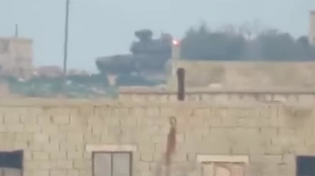 Xe tăng Nga "bất lực" trước tên lửa Mỹ ở Syria