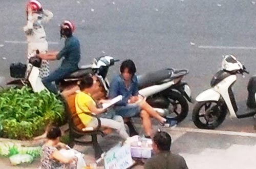 “Sóng ngầm” ở hồ Con Rùa