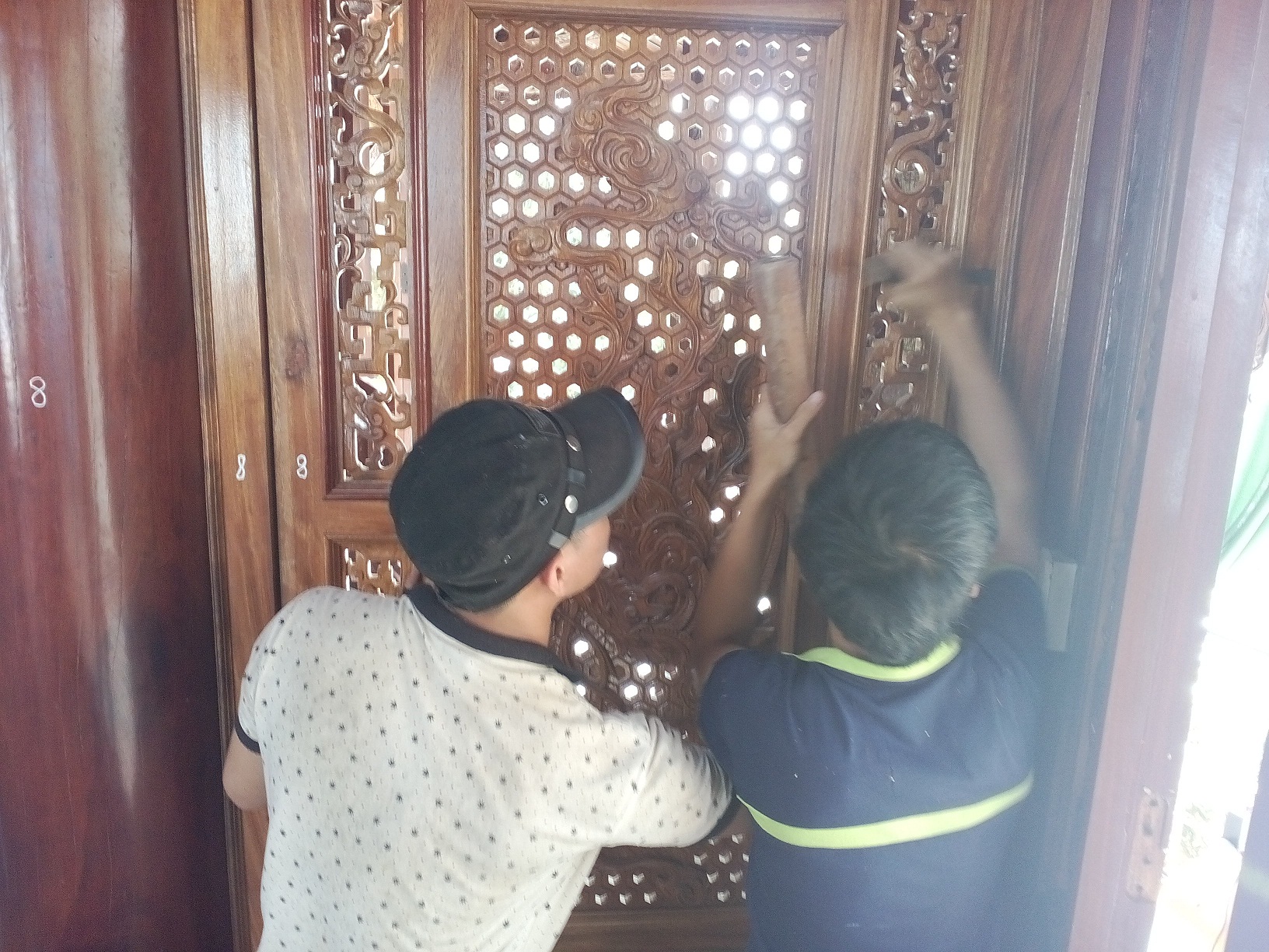 Bị "dọa" cưỡng chế mới tháo dỡ biệt phủ