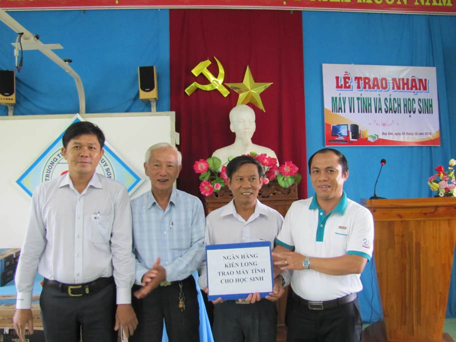 Những tấm lòng thơm thảo