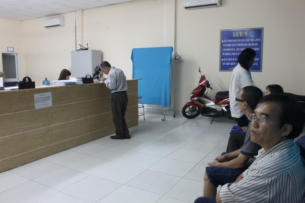 Quá tải vì rủ nhau đổi giấy phép lái xe