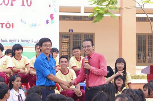 Đừng là đám đông vô cảm! (*): Cần biến ảo thành thật
