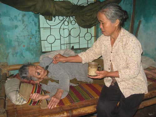 Gia đình có 3 người bệnh hiểm nghèo