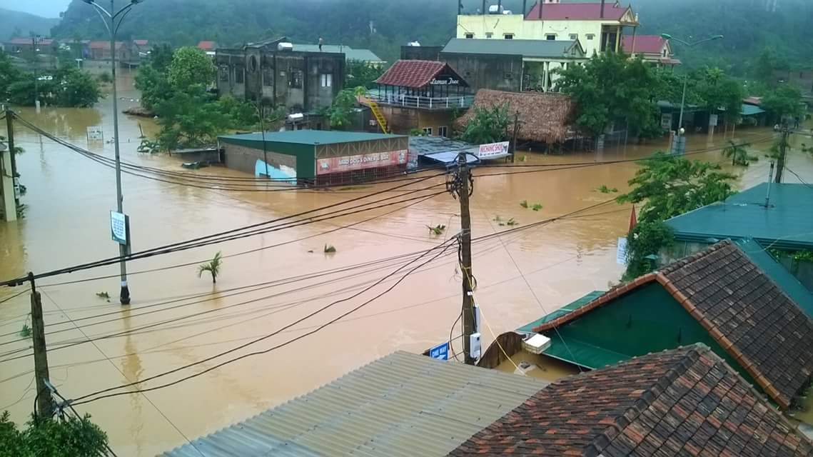 Nước vẫn còn ngập ở Quảng Bình (ảnh Minh Tuấn)