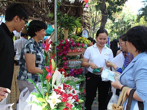 Thăm hỏi, động viên nữ CNVC-LĐ khó khăn