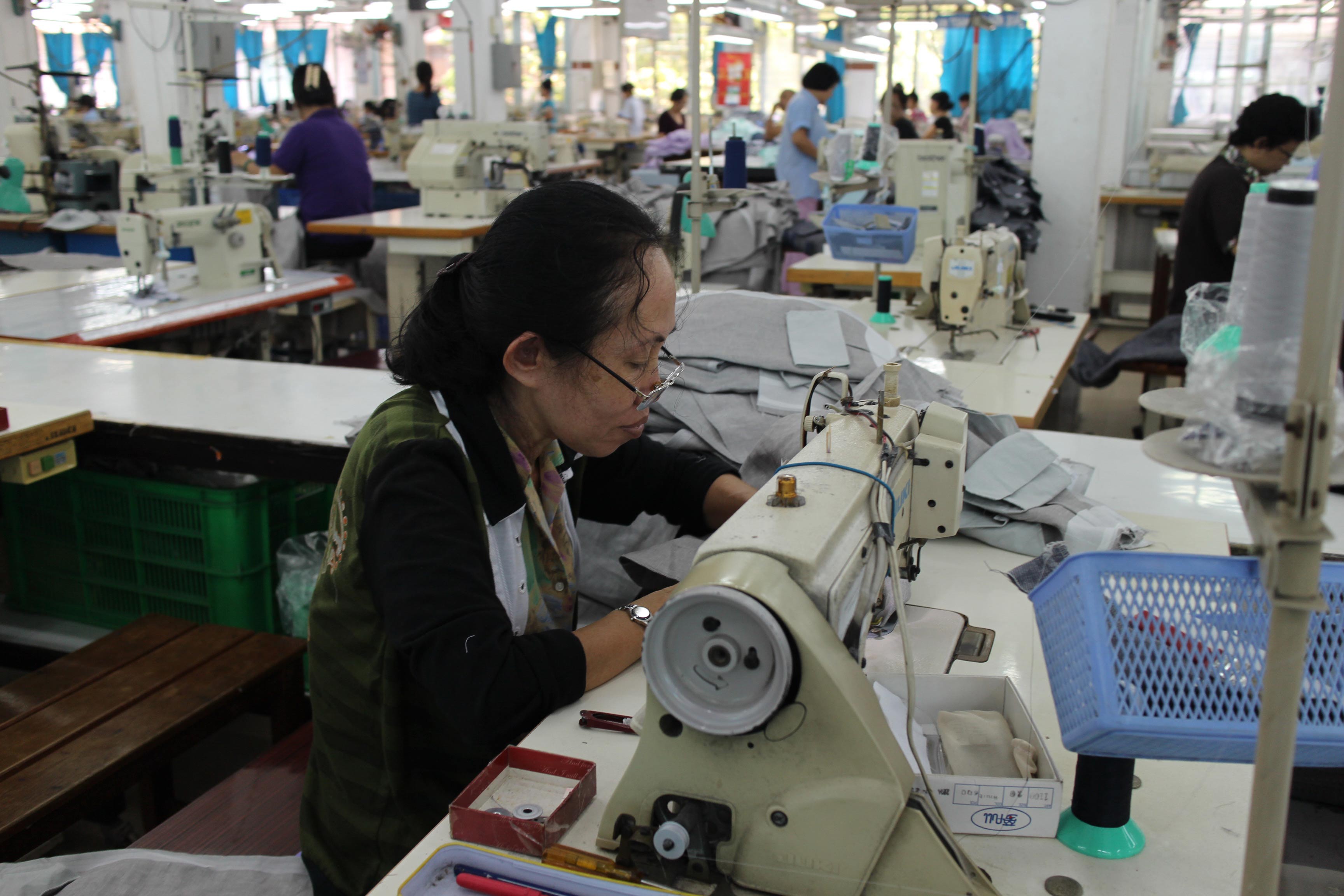Không sử dụng người lao động cao tuổi quá 5 năm