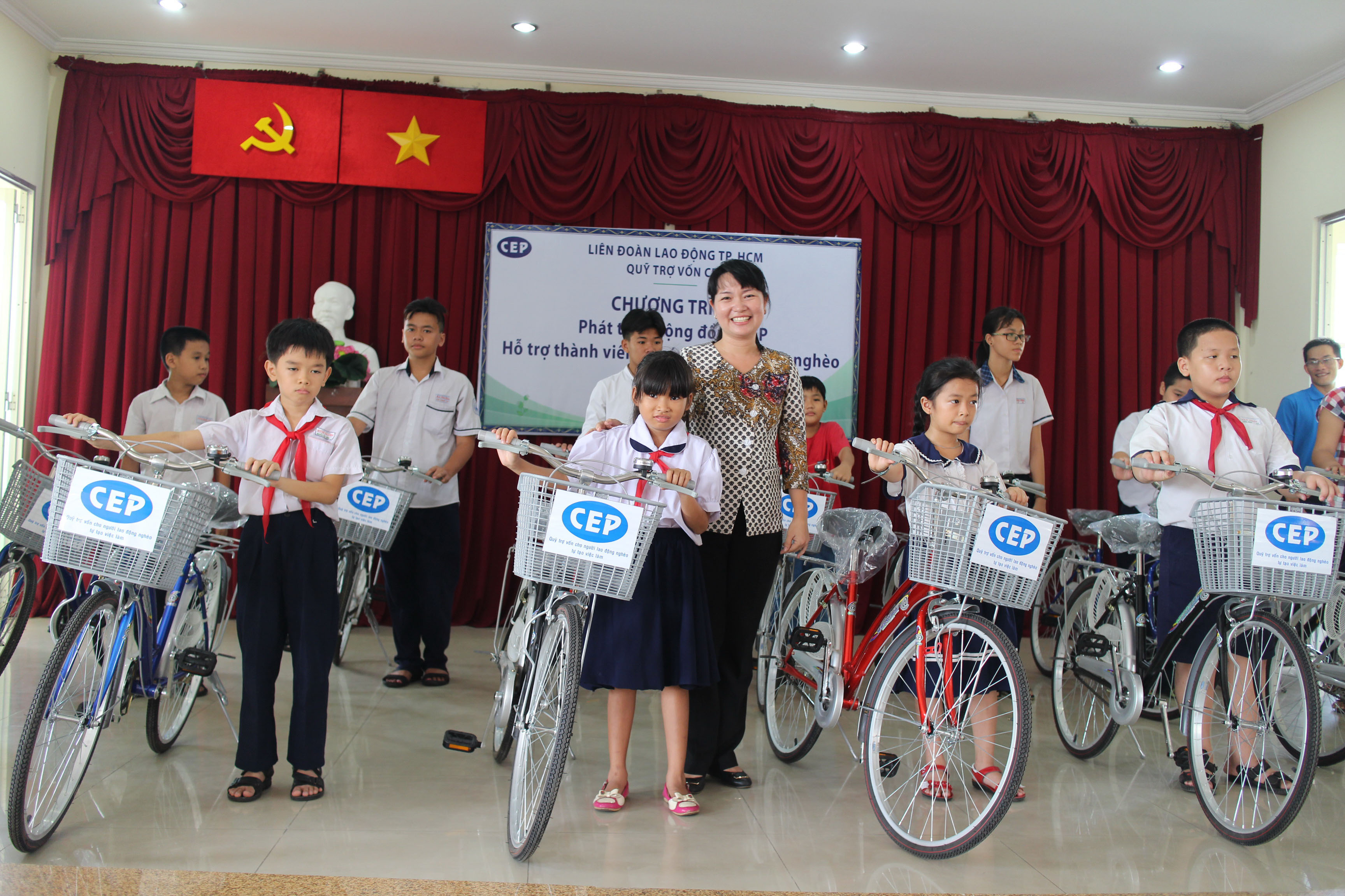 Lan tỏa niềm vui