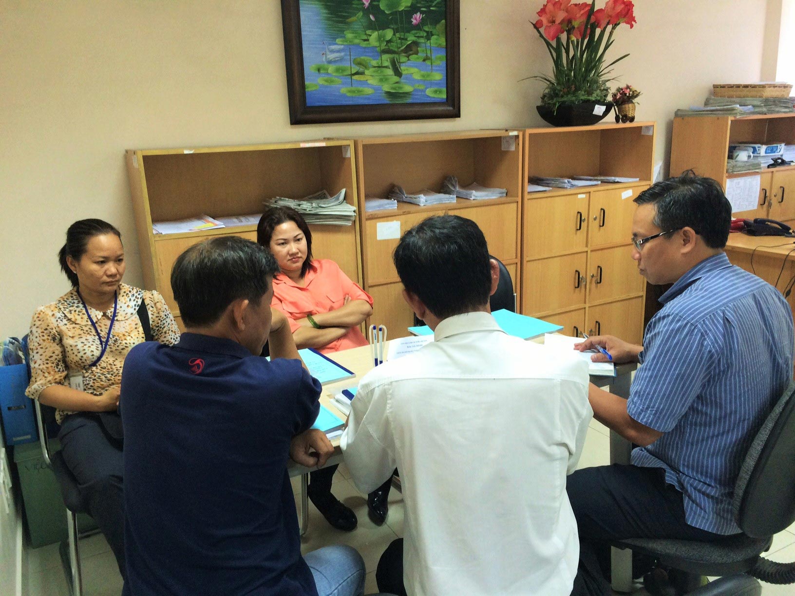 Tổng giám đốc lạm quyền