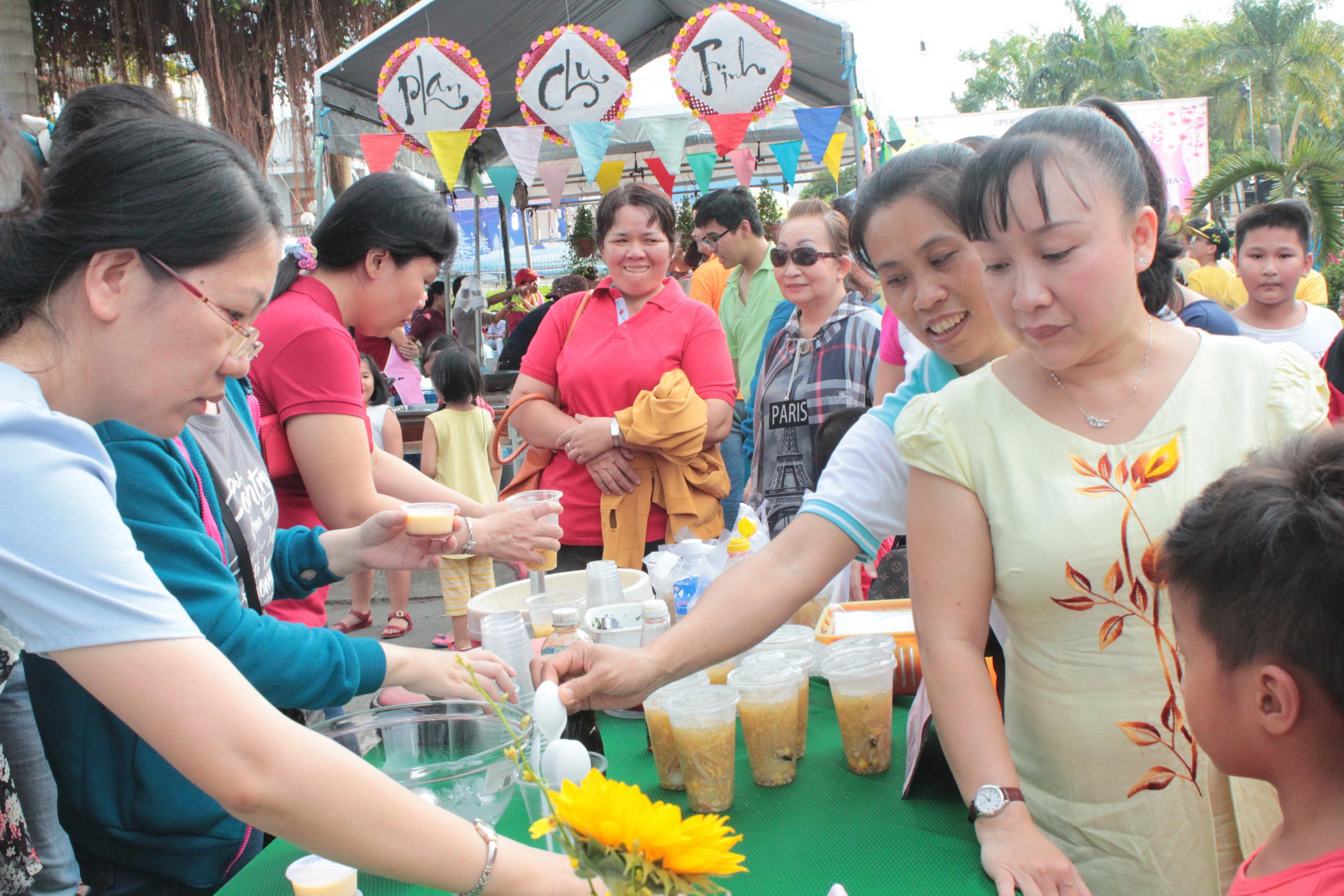 Chung tay lo Tết cho công nhân