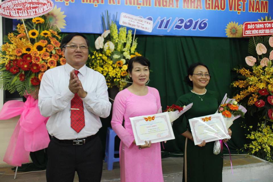 Không ngừng rèn luyện đạo đức nghề nghiệp