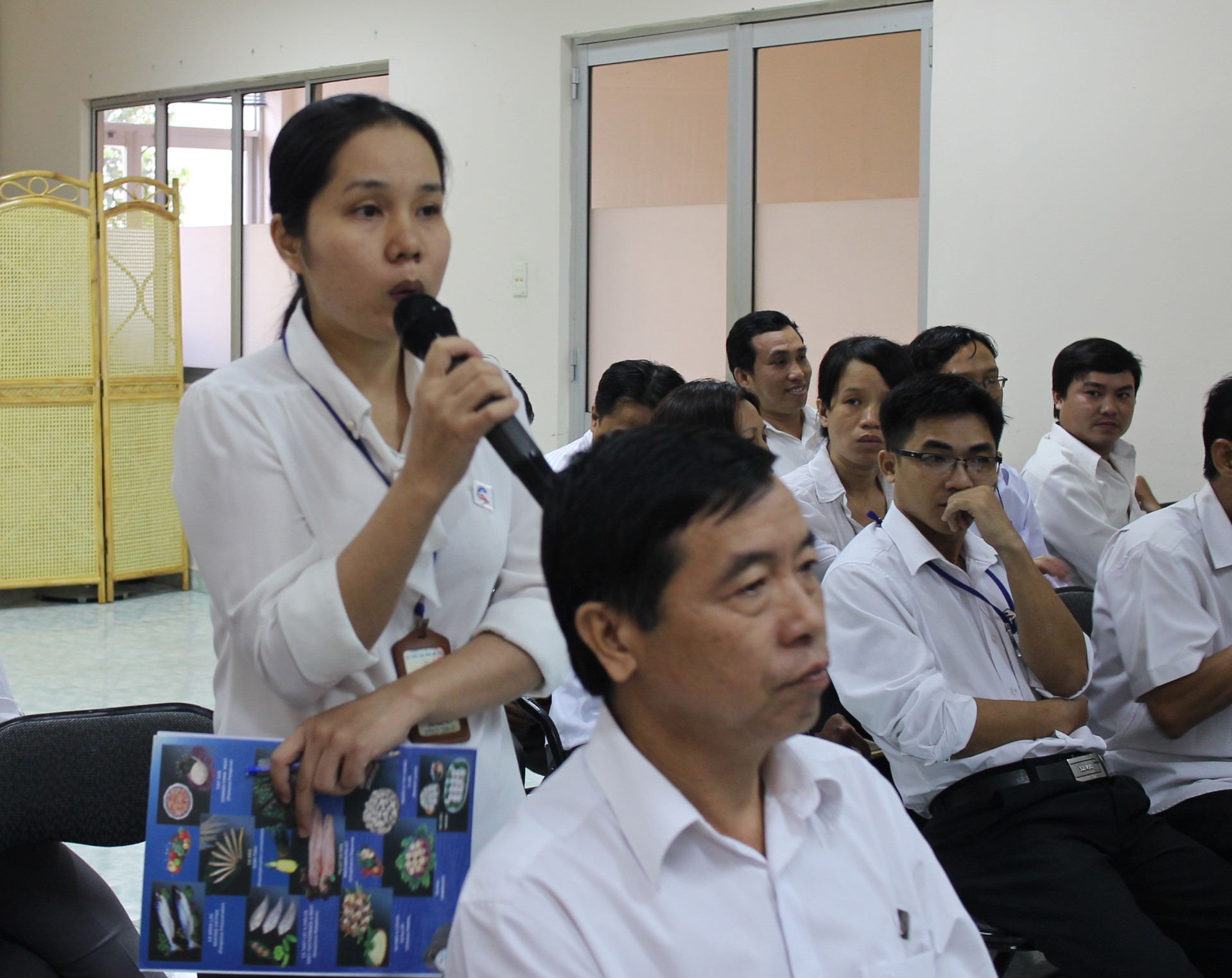 Công nhân đối thoại với doanh nghiệp