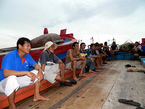 Ám ảnh giữa trùng khơi: Bôn ba cứu nạn