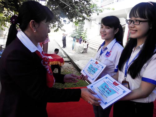 Đào tạo nhân lực vướng đủ thứ