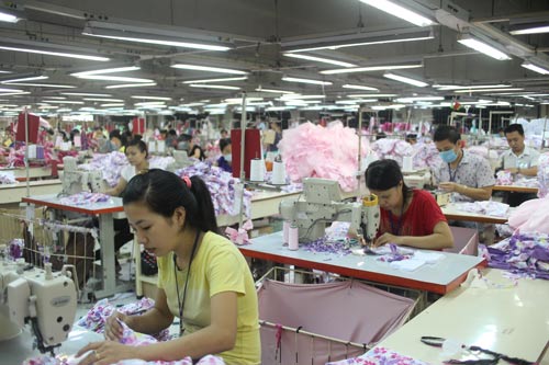 Để công nhân an tâm cống hiến