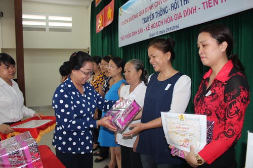 Tuyên dương gia đình vượt khó, hạnh phúc