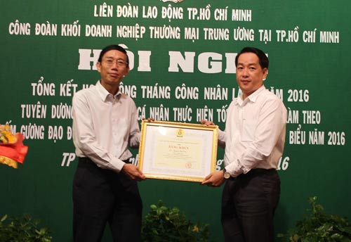 Tổ chức 17 buổi đối thoại