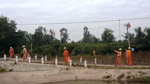 Ứng phó kịp thời, mùa khô đủ điện