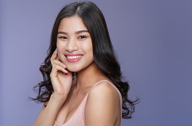 Đình chỉ thí sinh Hoa hậu Việt Nam 2016 vì thẩm mỹ răng