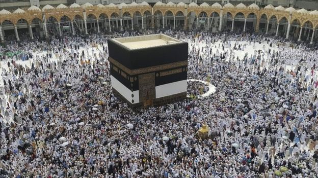 Lễ hành hương Hajj diễn ra trong tranh cãi