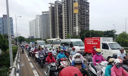 Đô thị vệ tinh thành “ốc đảo”