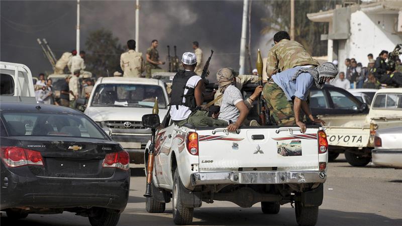 Libya: Xung đột đẫm máu vì khỉ tấn công nữ sinh