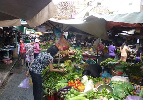 Người tiêu dùng Việt tiết kiệm nhất trong khu vực